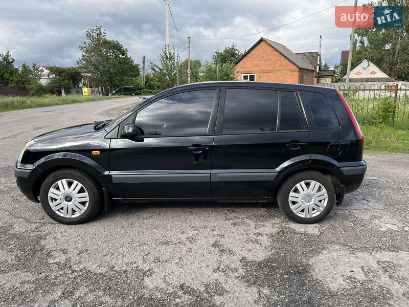 Хэтчбек Ford Fusion 2005 в Полтаве