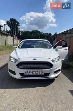 Седан Ford Fusion 2015 в Чернигове