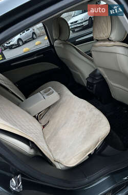 Седан Ford Fusion 2014 в 