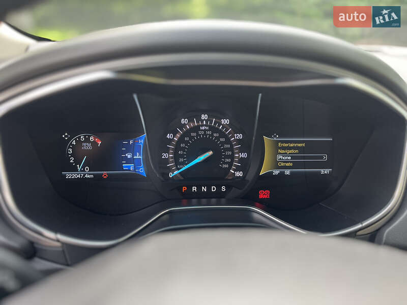 Седан Ford Fusion 2014 в Львове