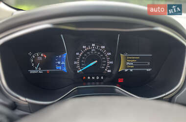 Седан Ford Fusion 2014 в 