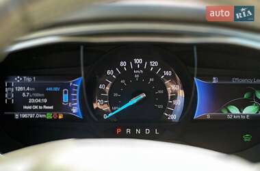 Седан Ford Fusion 2016 в 