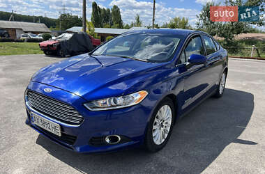 Седан Ford Fusion 2015 в 