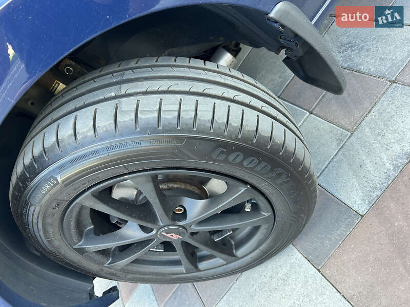Хэтчбек Ford Fusion 2011 в Черкассах