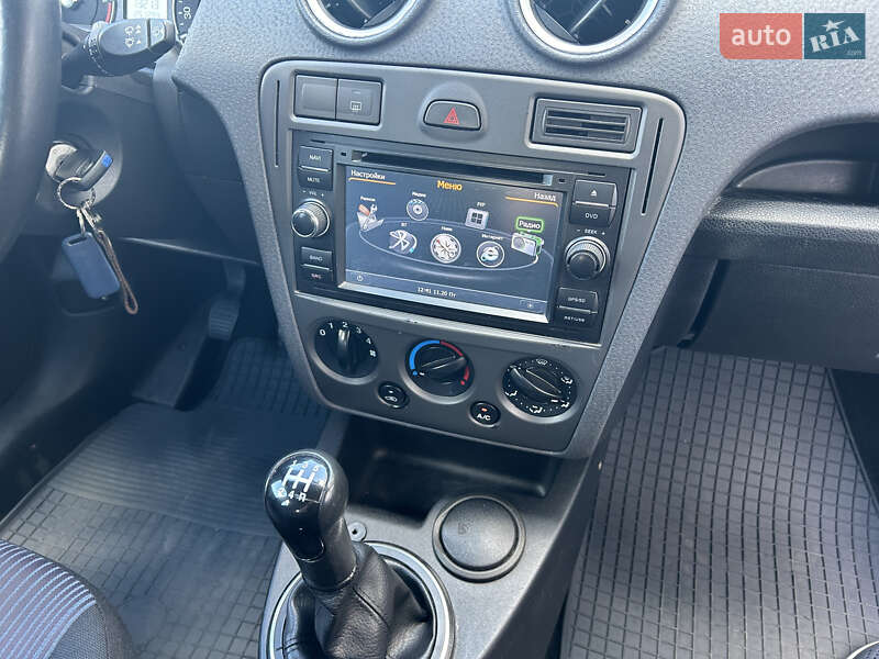 Хэтчбек Ford Fusion 2011 в Черкассах