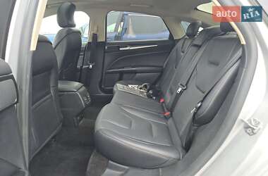 Седан Ford Fusion 2018 в 