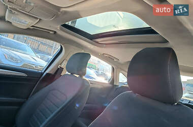 Седан Ford Fusion 2019 в 