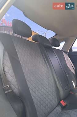 Седан Ford Fusion 2016 в 