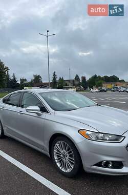 Седан Ford Fusion 2013 в 