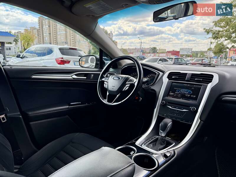 Седан Ford Fusion 2013 в Харкові