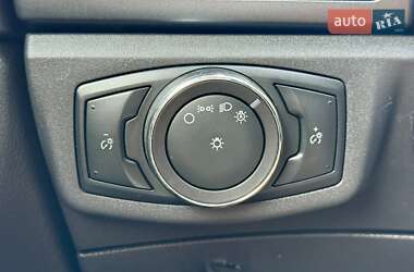 Седан Ford Fusion 2013 в 
