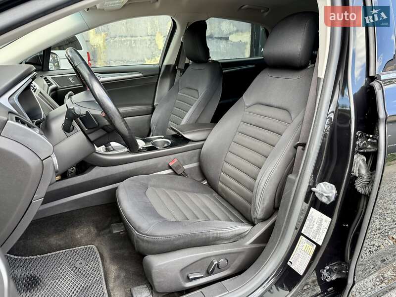 Седан Ford Fusion 2013 в Харкові