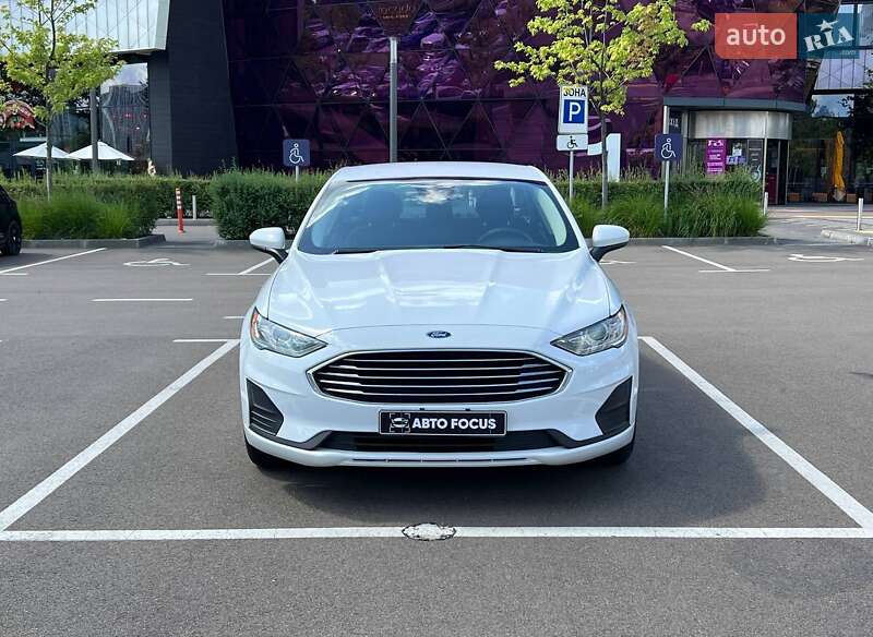 Седан Ford Fusion 2018 в Киеве