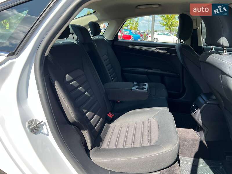 Седан Ford Fusion 2018 в Киеве