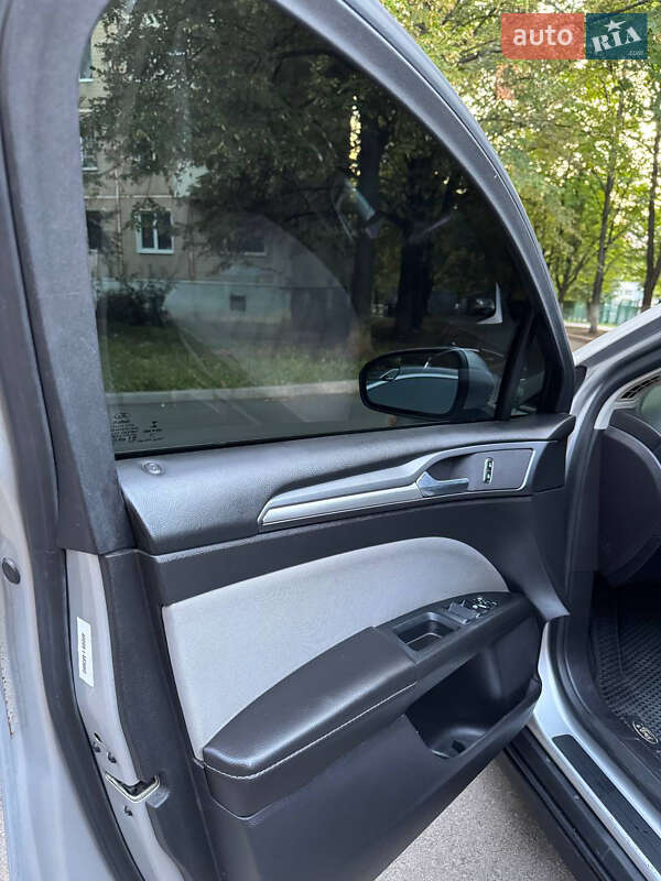 Седан Ford Fusion 2013 в Харькове