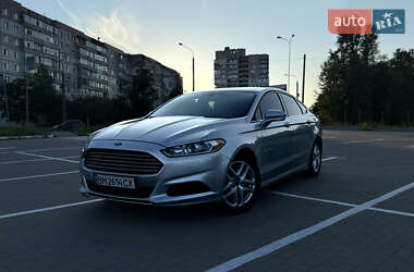 Седан Ford Fusion 2014 в 