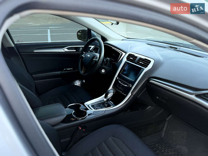 Седан Ford Fusion 2014 в Сумах