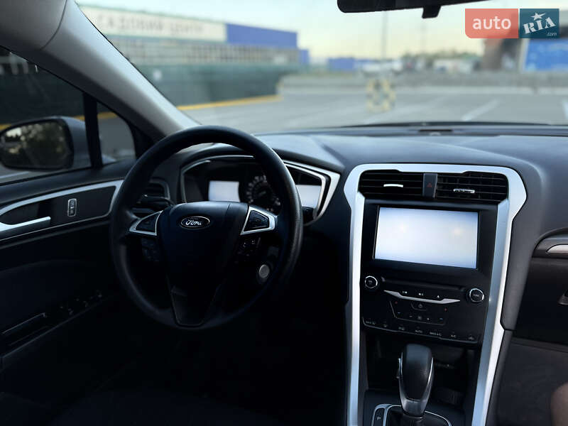 Седан Ford Fusion 2014 в Сумах