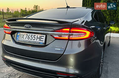 Седан Ford Fusion 2017 в 
