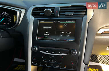 Седан Ford Fusion 2014 в 