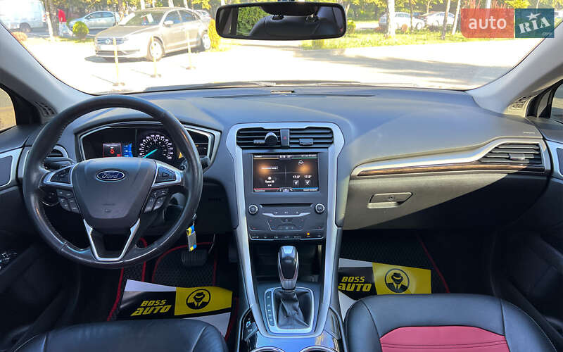 Седан Ford Fusion 2014 в Львове
