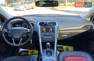 Седан Ford Fusion 2014 в 