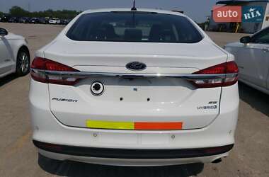 Седан Ford Fusion 2017 в 
