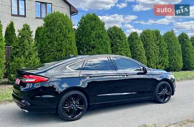 Седан Ford Fusion 2017 в 