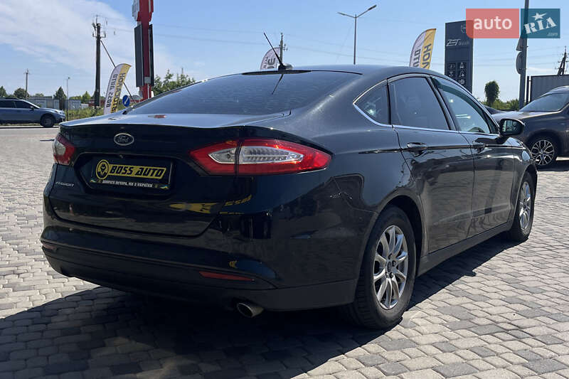 Седан Ford Fusion 2014 в Мукачевому