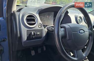 Хэтчбек Ford Fusion 2008 в 