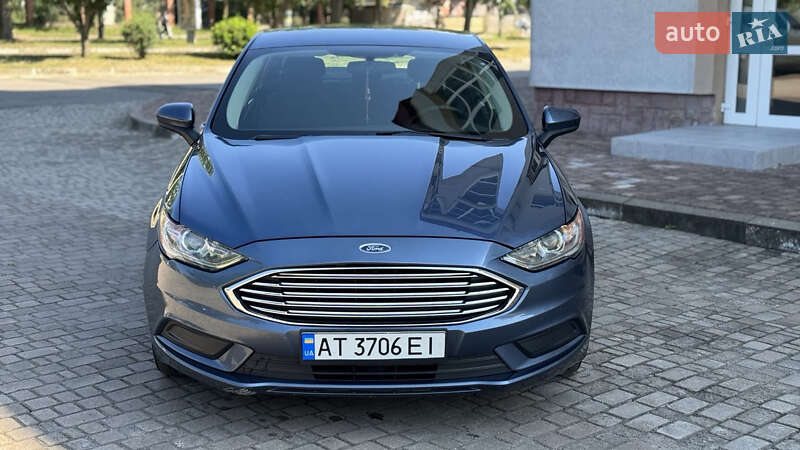 Седан Ford Fusion 2018 в Калуше