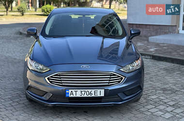 Седан Ford Fusion 2018 в 