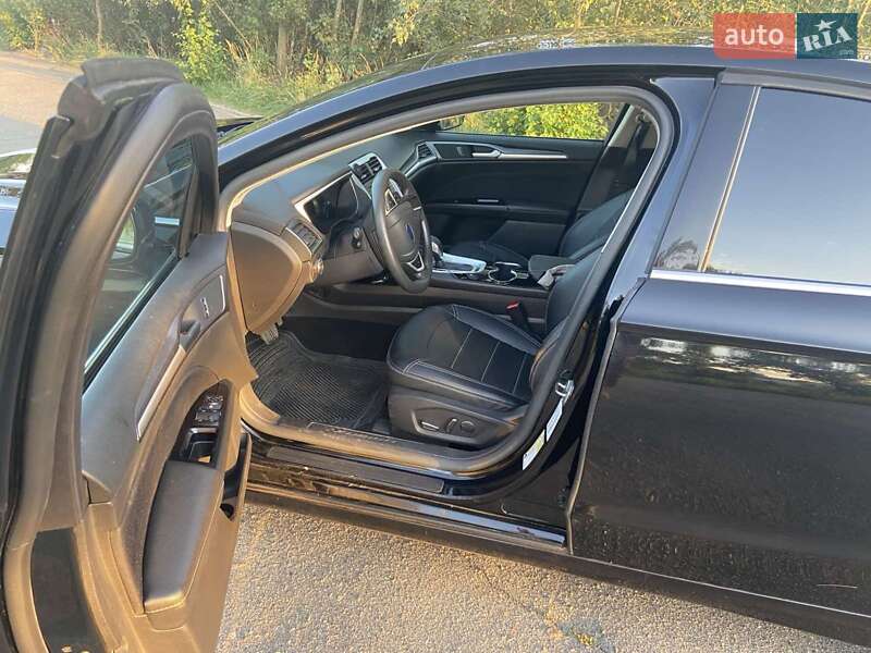 Седан Ford Fusion 2015 в Киеве
