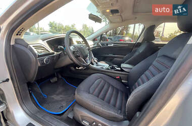 Седан Ford Fusion 2014 в 