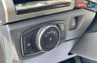 Седан Ford Fusion 2013 в 