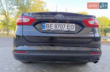 Седан Ford Fusion 2014 в 