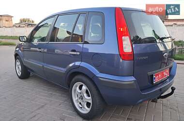 Хэтчбек Ford Fusion 2006 в 