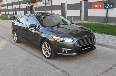 Седан Ford Fusion 2014 в 