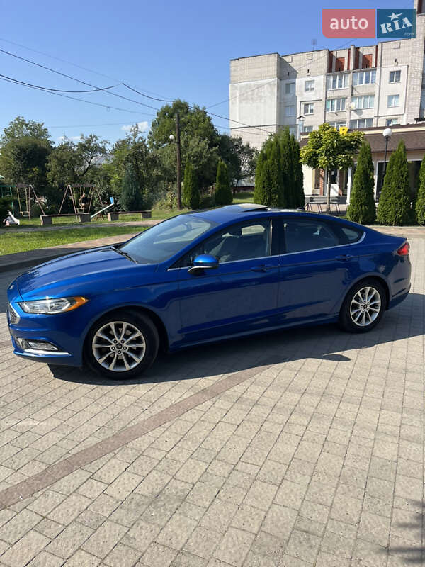 Седан Ford Fusion 2016 в Львове