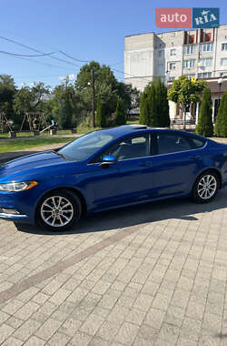 Седан Ford Fusion 2016 в 