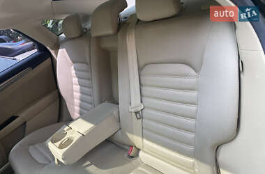 Седан Ford Fusion 2013 в 