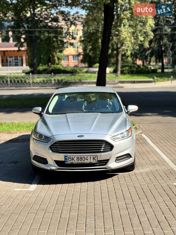Седан Ford Fusion 2013 в Ровно