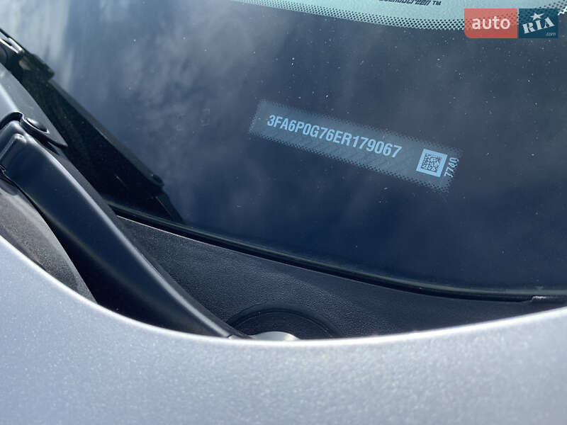 Седан Ford Fusion 2013 в Ровно