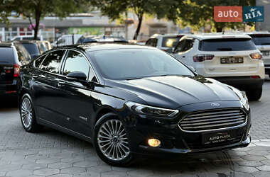 Седан Ford Fusion 2014 в 