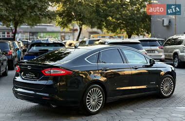 Седан Ford Fusion 2014 в 