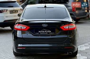 Седан Ford Fusion 2014 в 