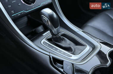 Седан Ford Fusion 2014 в 