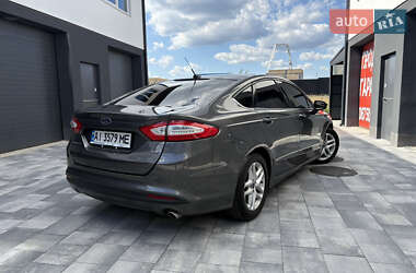 Седан Ford Fusion 2015 в 