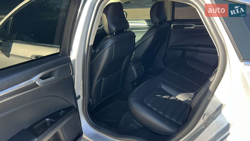Седан Ford Fusion 2019 в Вінниці