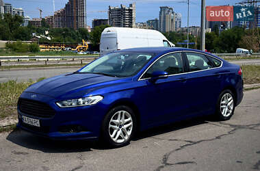 Седан Ford Fusion 2013 в 